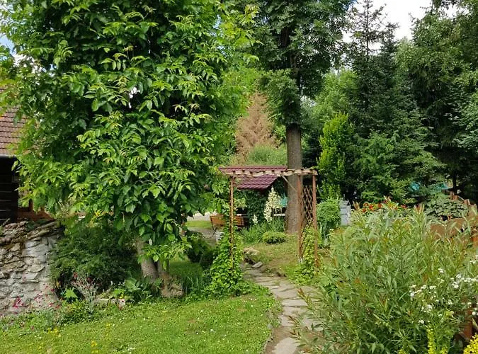 乡村民宿 Na Stawach Stryszow