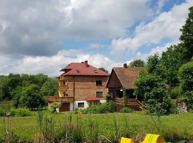 乡村民宿 Na Stawach